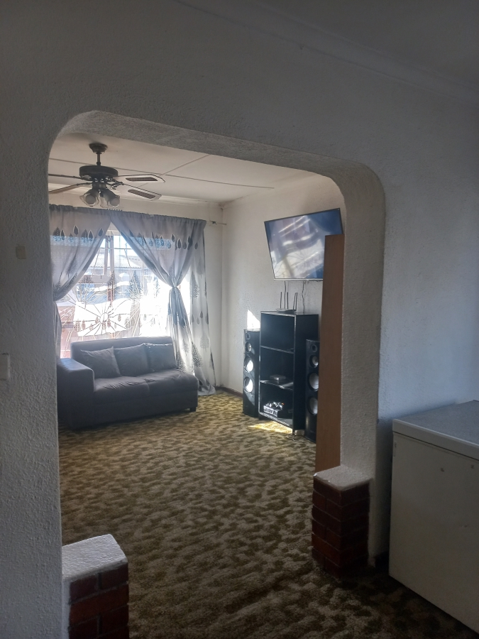 4 Bedroom Property for Sale in Nooitgedacht Western Cape